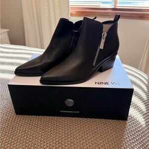 Nine West Black Leather Ankle Booties with Silver Zipper